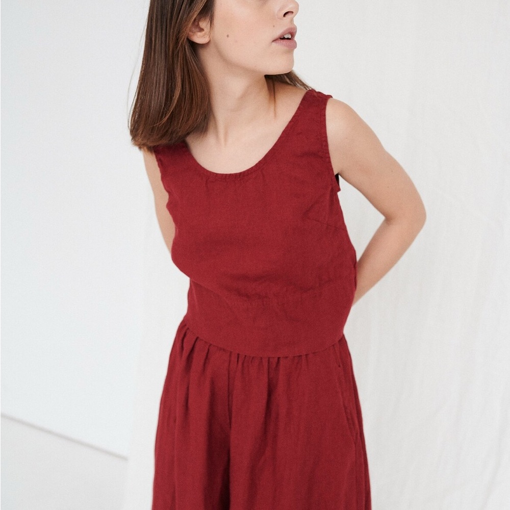 Linenfox Malibu Top in Burgundy Red